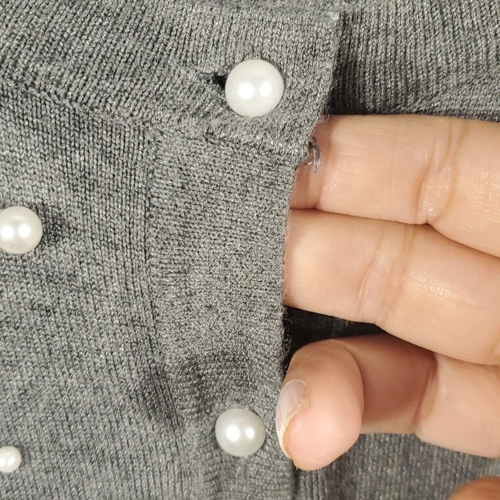 Gray Cardigan with pearls Size Large